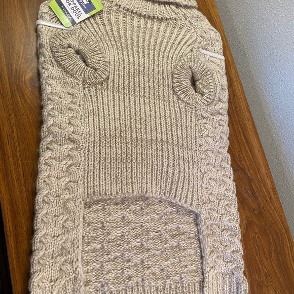 Top Paw Taupe/Silver Cable Knit Dog Sweater with Flowers Large - Picture 2 of 4